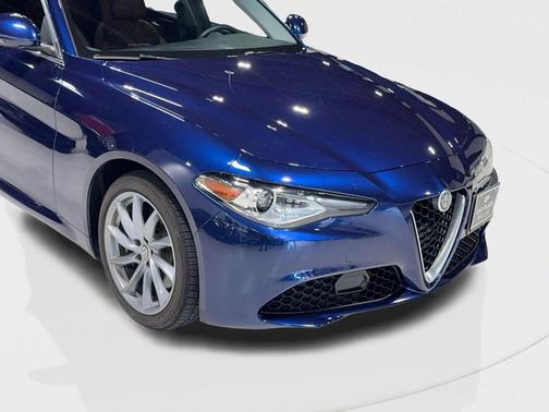 2018 Alfa Romeo Giulia Base