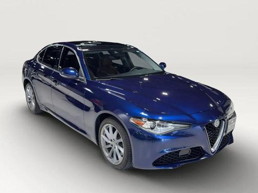 2018 Alfa Romeo Giulia Base
