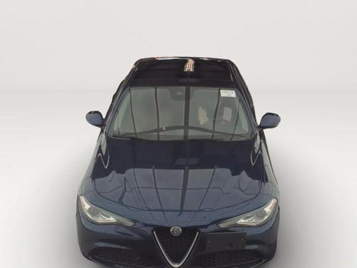 2018 Alfa Romeo Giulia Base