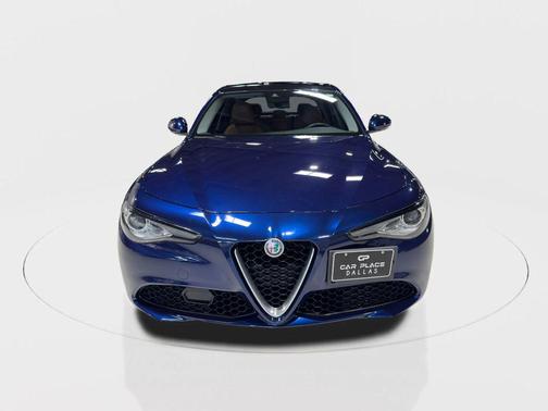 2018 Alfa Romeo Giulia Base