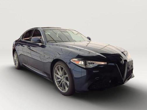 2018 Alfa Romeo Giulia Base
