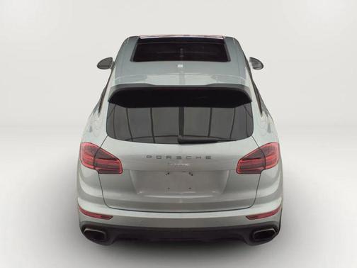 2017 Porsche Cayenne Platinum Edition