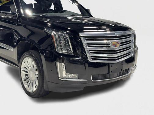 2019 Cadillac Escalade Platinum