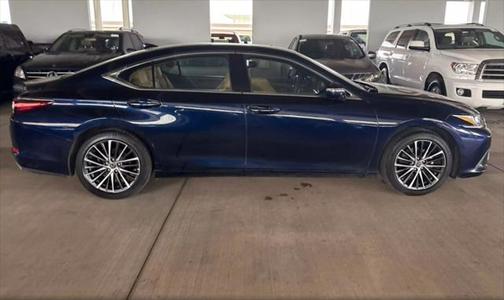 2022 Lexus ES 350 Base