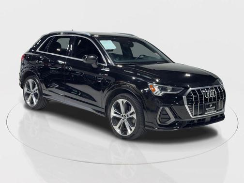 2020 Audi Q3 45 S line Premium Plus