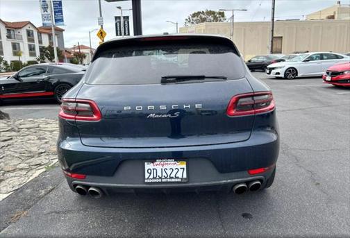 2017 Porsche Macan Base