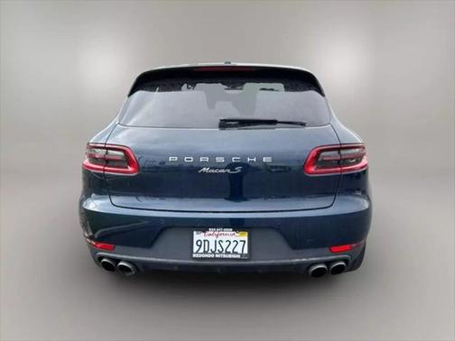 2017 Porsche Macan Base