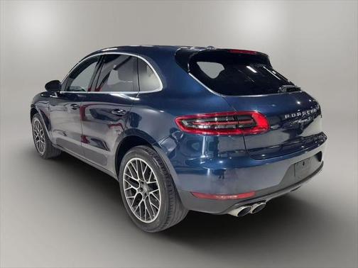 2017 Porsche Macan Base