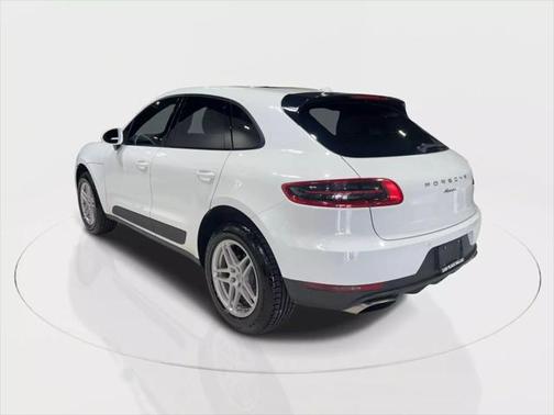 2017 Porsche Macan Base