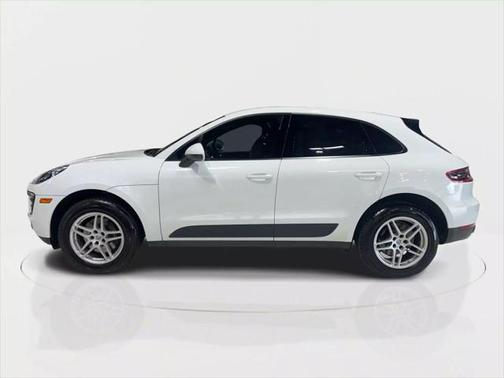 2017 Porsche Macan Base