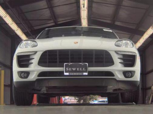 2017 Porsche Macan Base