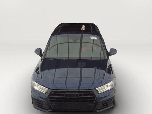 2020 Audi Q5 45 Titanium Premium