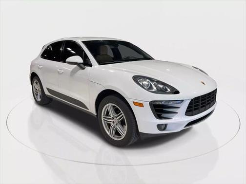 2018 Porsche Macan Base