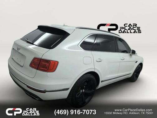 White 2020 Bentley Bentayga V8