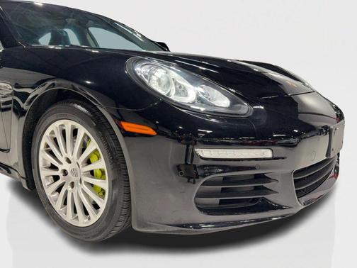 2014 Porsche Panamera 4