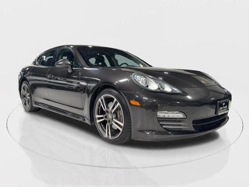 2011 Porsche Panamera 4