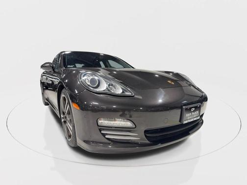2011 Porsche Panamera 4