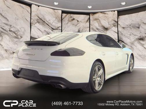 2015 Porsche Panamera 4