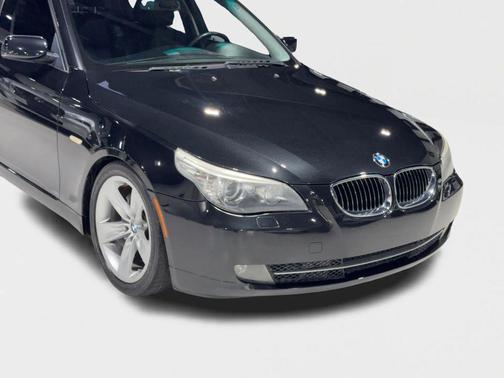 2008 BMW 528 528i Sedan 4D
