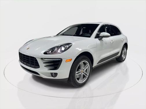 2017 Porsche Macan Base