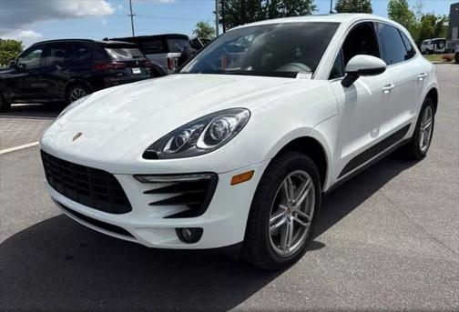 2017 Porsche Macan Base