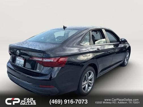 Black 2022 Volkswagen Jetta 1.5T SE