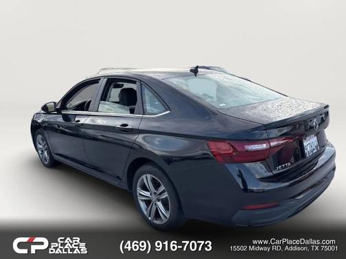 Black 2022 Volkswagen Jetta 1.5T SE