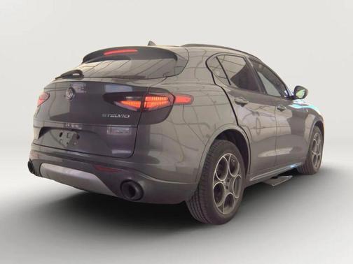 2022 Alfa Romeo Stelvio Ti