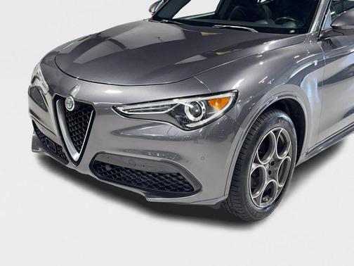 2022 Alfa Romeo Stelvio Ti