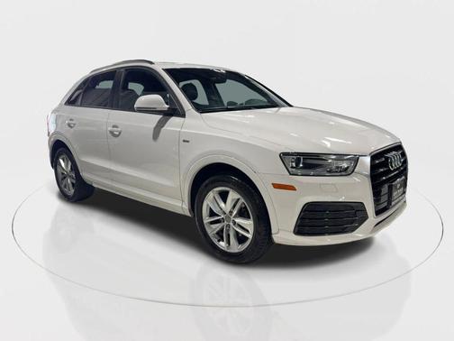 2018 Audi Q3 Premium Sport Utility 4D