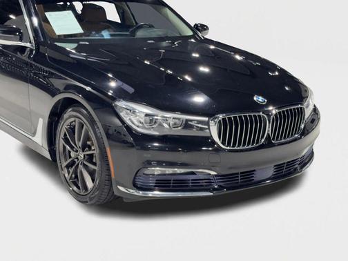 2016 BMW 740 740i Sedan 4D