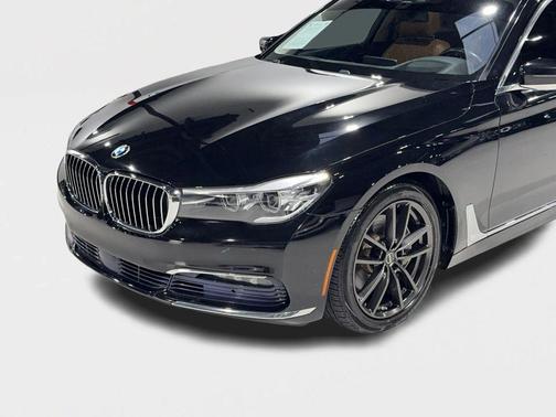 2016 BMW 740 740i Sedan 4D