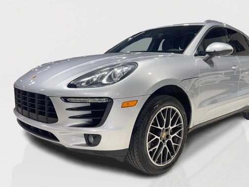 2016 Porsche Macan S