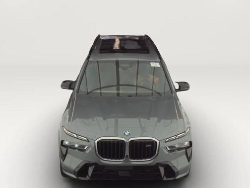 2023 BMW X7 M60i