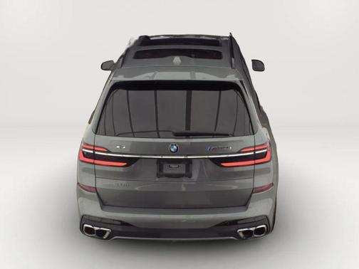 2023 BMW X7 M60i
