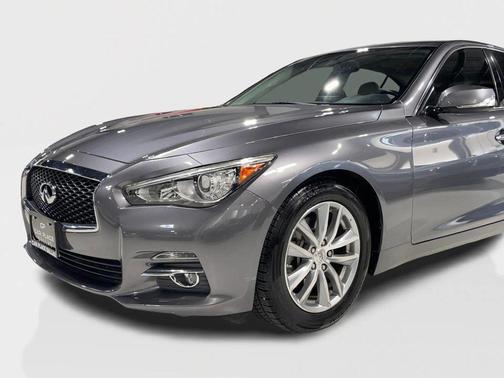 2015 INFINITI Q50 Premium