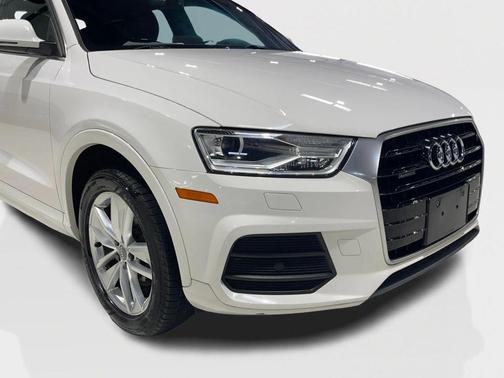 2017 Audi Q3 2.0T Premium Plus