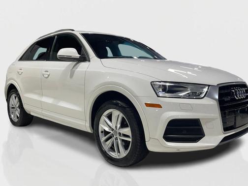 2017 Audi Q3 2.0T Premium Plus