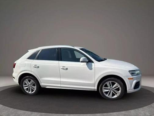 2017 Audi Q3 2.0T Premium Plus