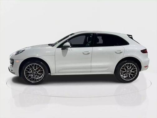 2015 Porsche Macan Turbo