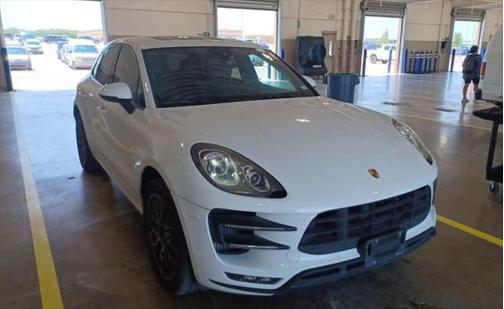 2015 Porsche Macan Turbo