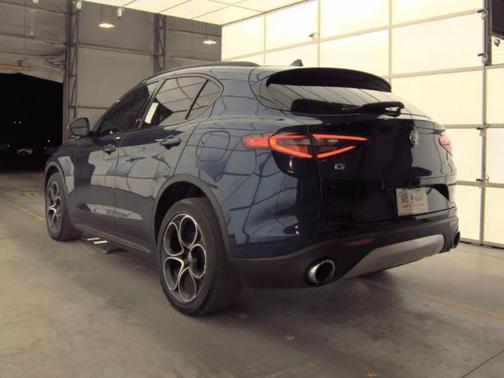 2019 Alfa Romeo Stelvio Ti Sport