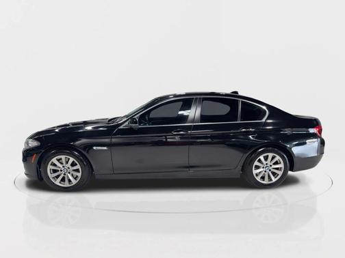 2016 BMW 528 528i Sedan 4D