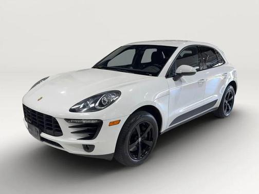 2017 Porsche Macan Sport Utility 4D