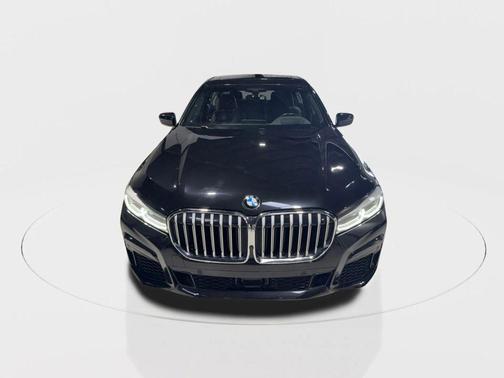 2022 BMW 750 i xDrive