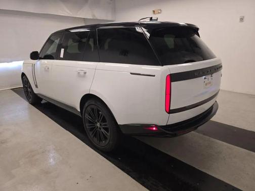 2023 Land Rover Range Rover P400 SE