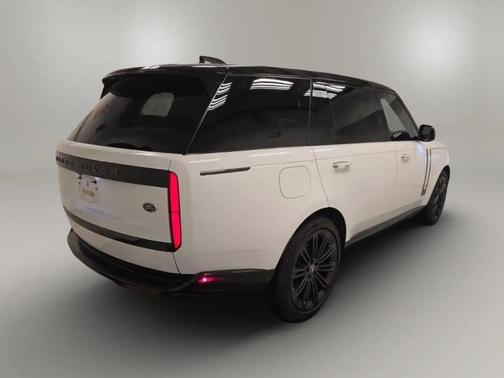 2023 Land Rover Range Rover P400 SE