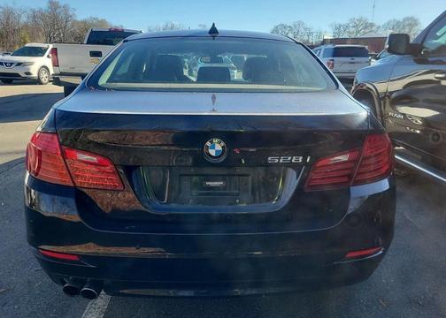 2015 BMW 528 528i Sedan 4D
