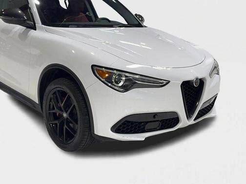 2020 Alfa Romeo Stelvio Sport