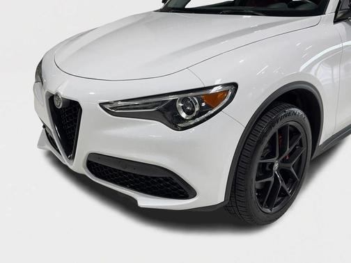 2020 Alfa Romeo Stelvio Sport